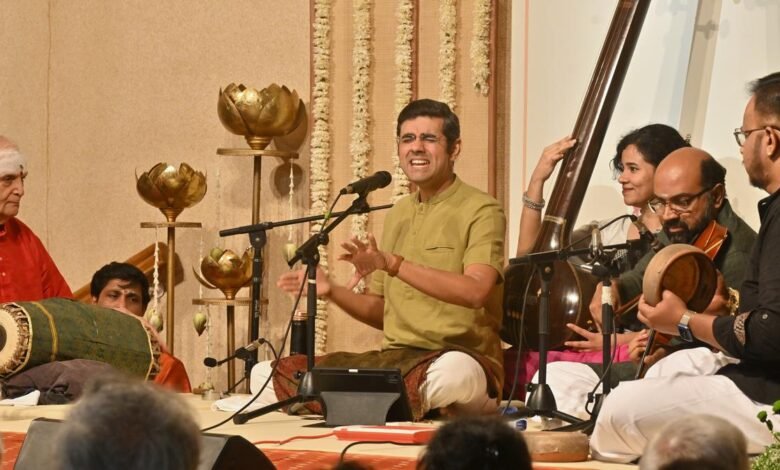 A Kathakali padam was the highlight of Sikkil Gurucharan’s recent concert