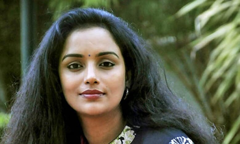 Kerala HC orders interim stay on proceedings in FIR against actor Shwetha Menon